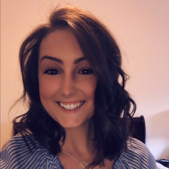 Meet your Posher, Julia - Picture 1 of 1